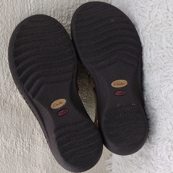 Clarks Artisan Active Air Tan Suede Leather Open Toe Wedge Slingback Sandal - Picture 8 of 16